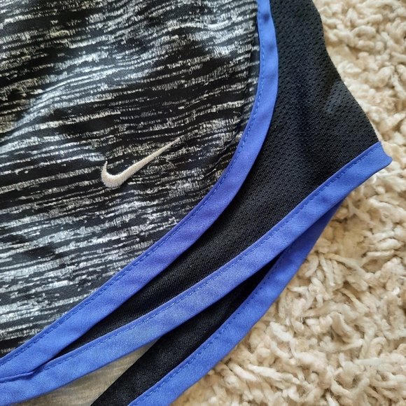 Nike Dri-Fit black-and-blue running shorts - Picture 2 of 5